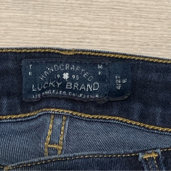EUC Women's Lucky Brand Lolita Boot Blue Dark Wash Denim Jeans Size 4/27 - Picture 3 of 9